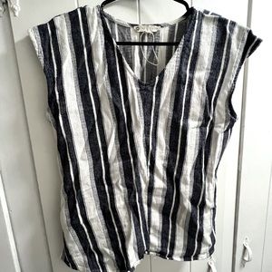 Size small woman’s top